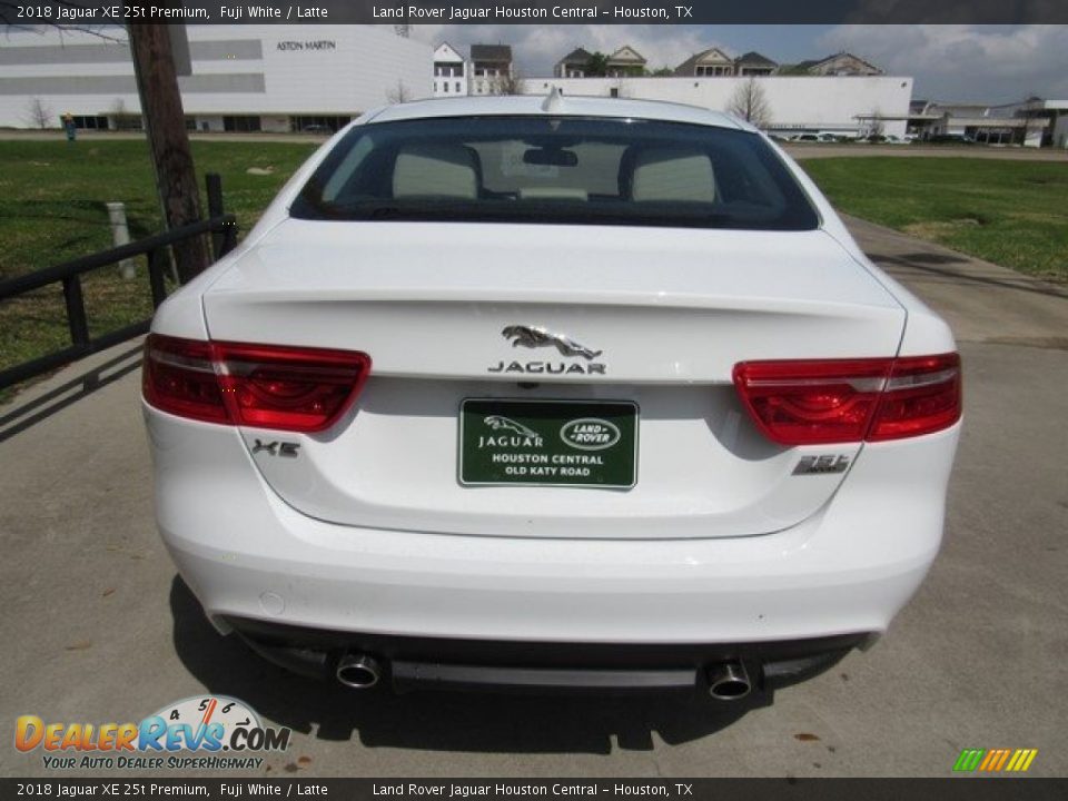 2018 Jaguar XE 25t Premium Fuji White / Latte Photo #8