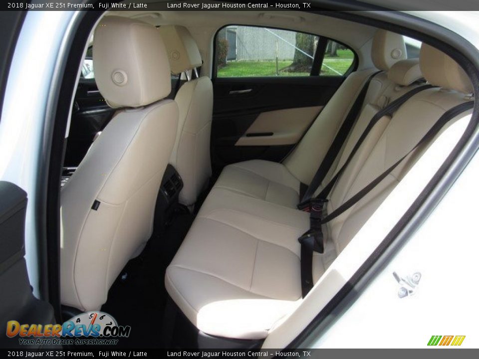 2018 Jaguar XE 25t Premium Fuji White / Latte Photo #13