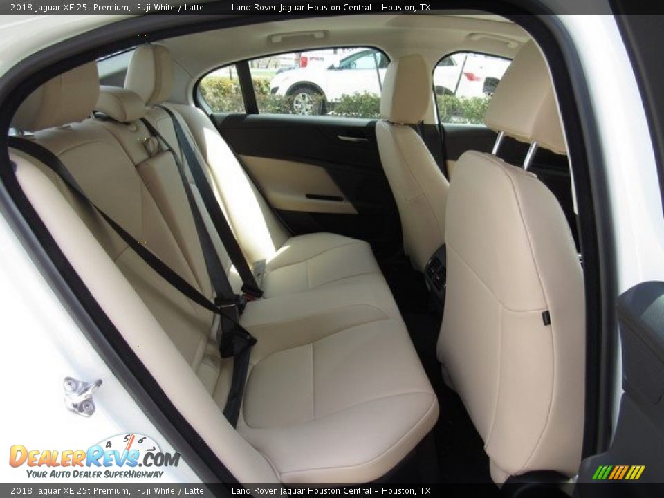 2018 Jaguar XE 25t Premium Fuji White / Latte Photo #19