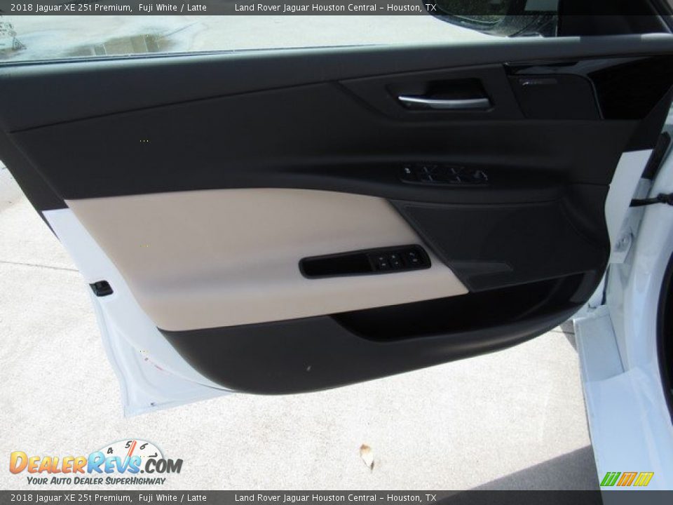 2018 Jaguar XE 25t Premium Fuji White / Latte Photo #24