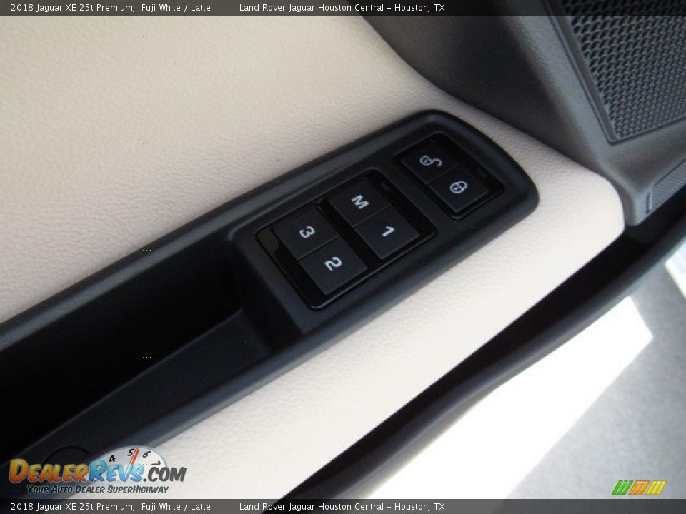 2018 Jaguar XE 25t Premium Fuji White / Latte Photo #26