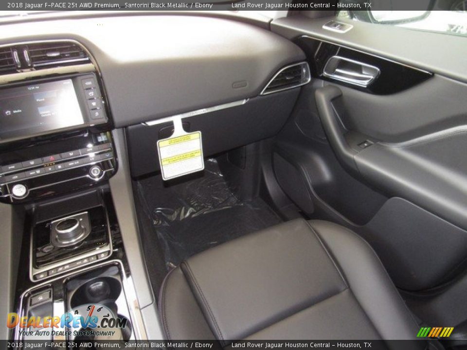 2018 Jaguar F-PACE 25t AWD Premium Santorini Black Metallic / Ebony Photo #15
