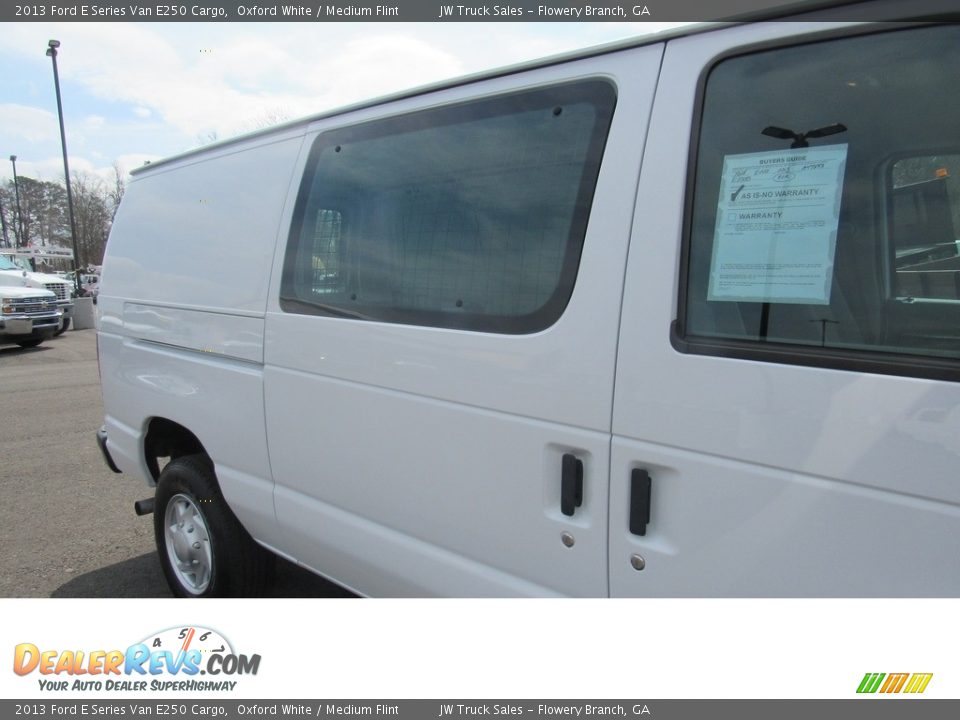 2013 Ford E Series Van E250 Cargo Oxford White / Medium Flint Photo #16