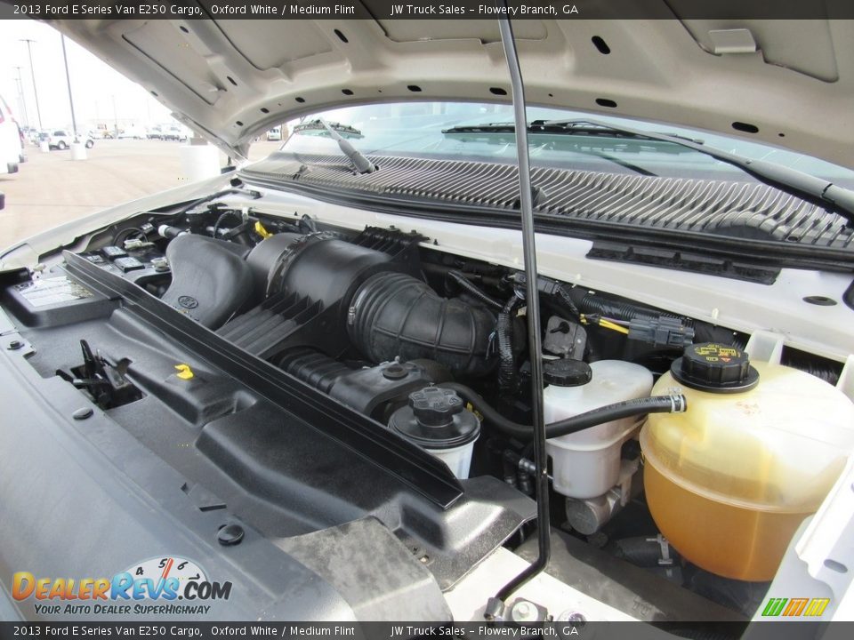 2013 Ford E Series Van E250 Cargo Oxford White / Medium Flint Photo #36