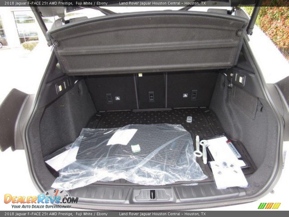 2018 Jaguar F-PACE 25t AWD Prestige Fuji White / Ebony Photo #17