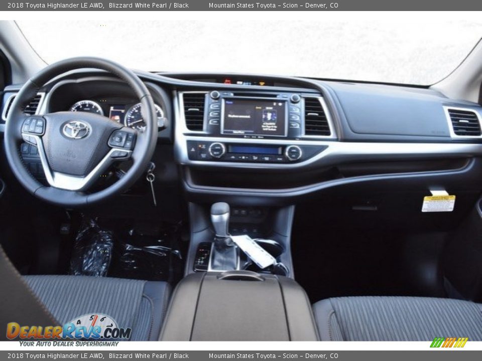 2018 Toyota Highlander LE AWD Blizzard White Pearl / Black Photo #8