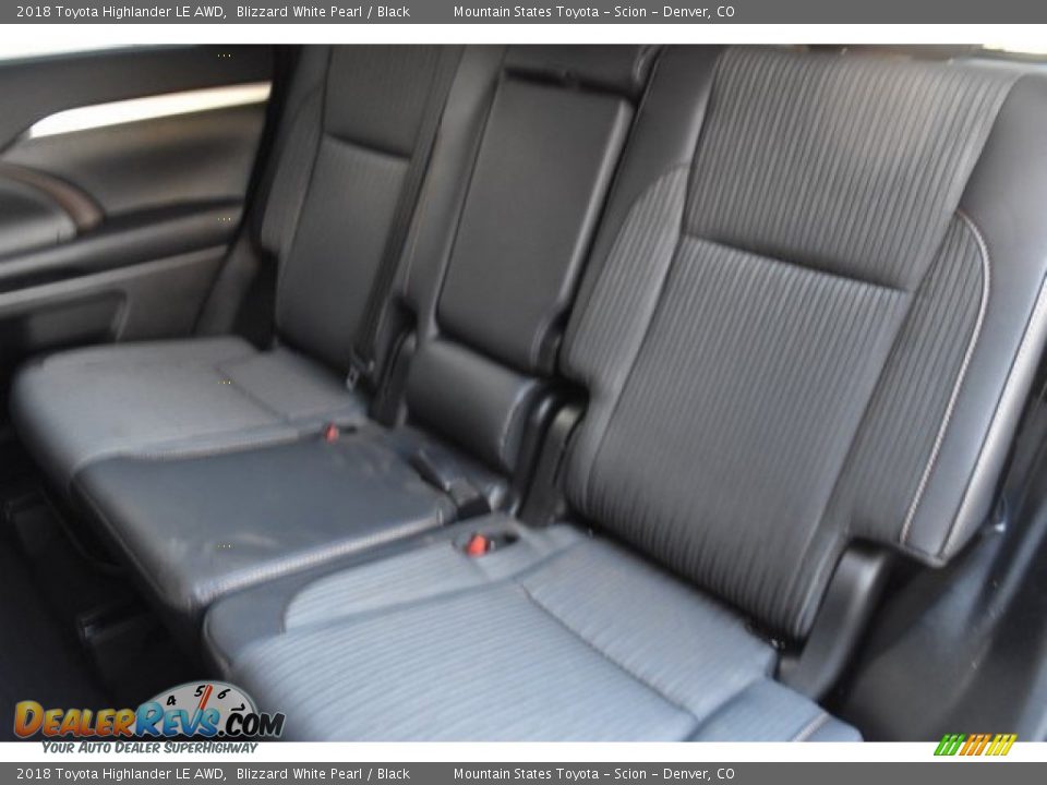 2018 Toyota Highlander LE AWD Blizzard White Pearl / Black Photo #15