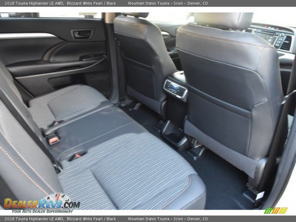 2018 Toyota Highlander LE AWD Blizzard White Pearl / Black Photo #17