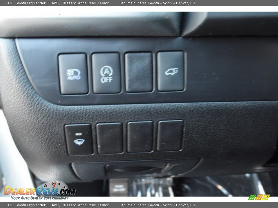 2018 Toyota Highlander LE AWD Blizzard White Pearl / Black Photo #27