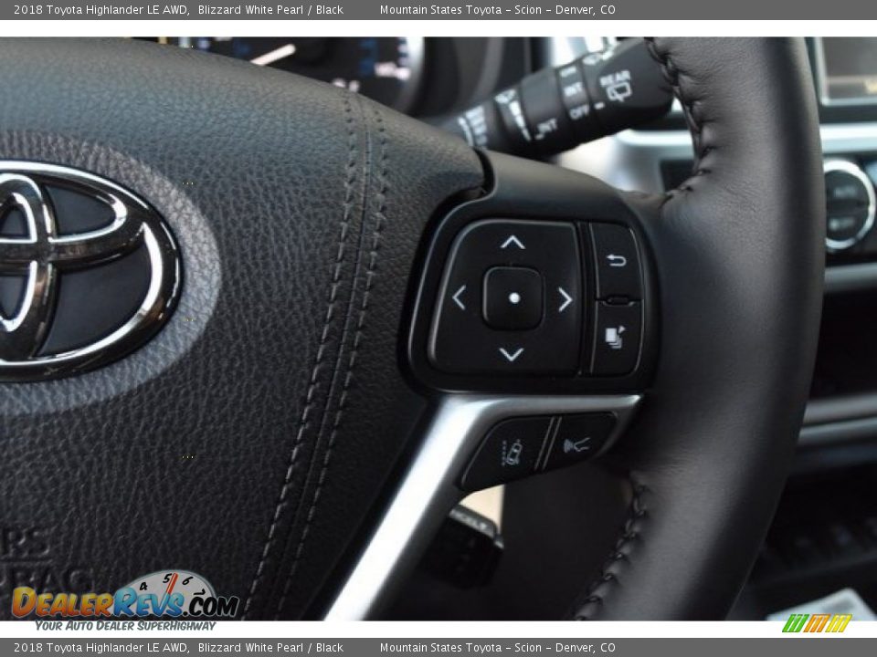 2018 Toyota Highlander LE AWD Blizzard White Pearl / Black Photo #29