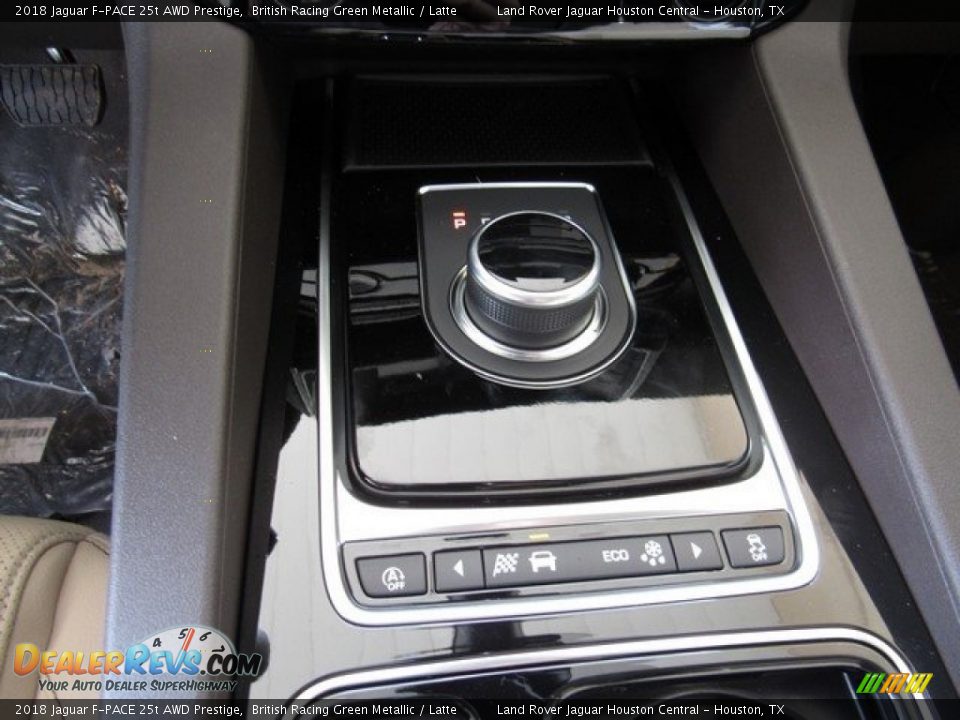 2018 Jaguar F-PACE 25t AWD Prestige British Racing Green Metallic / Latte Photo #35