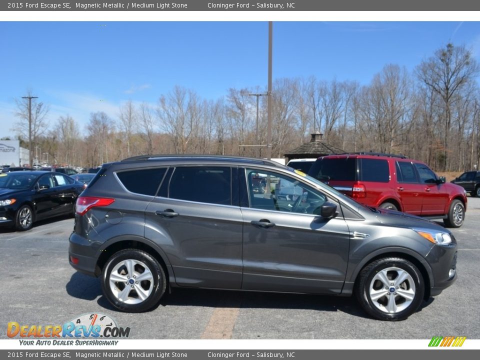 2015 Ford Escape SE Magnetic Metallic / Medium Light Stone Photo #2
