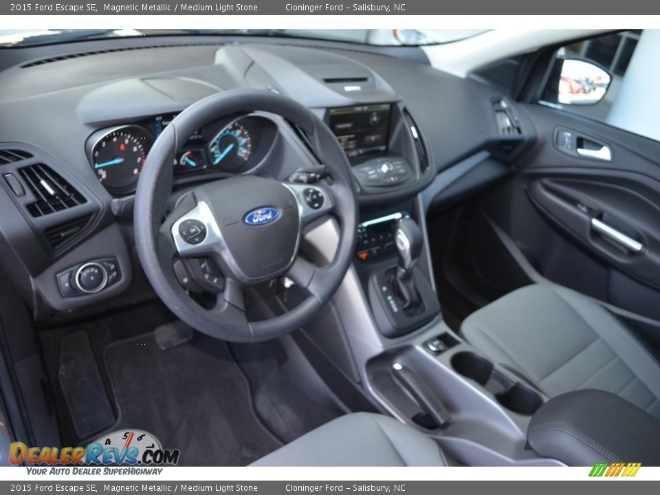 2015 Ford Escape SE Magnetic Metallic / Medium Light Stone Photo #11