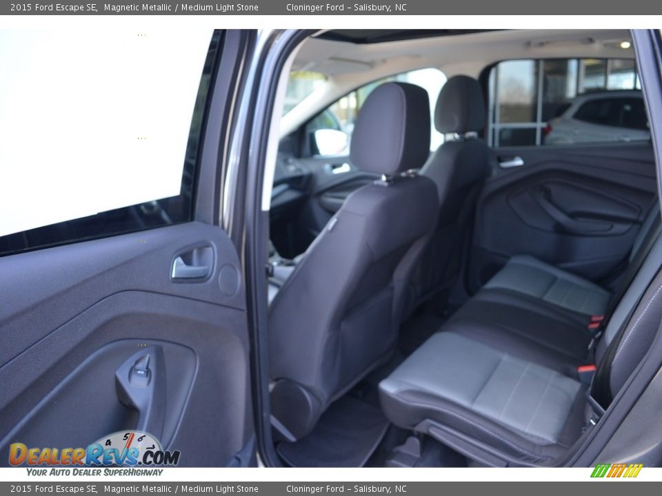 2015 Ford Escape SE Magnetic Metallic / Medium Light Stone Photo #12