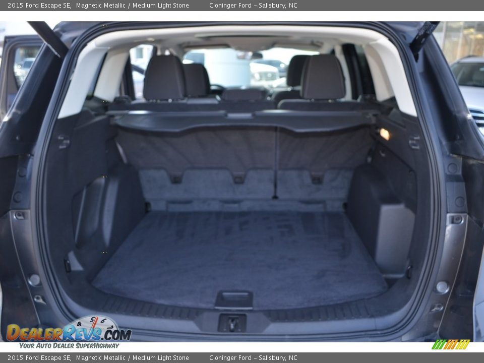2015 Ford Escape SE Magnetic Metallic / Medium Light Stone Photo #13