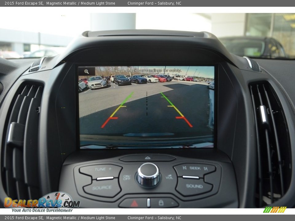 2015 Ford Escape SE Magnetic Metallic / Medium Light Stone Photo #19