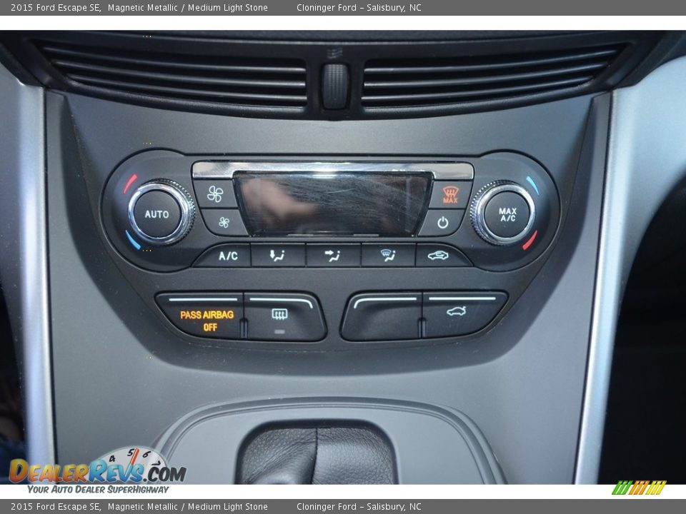 2015 Ford Escape SE Magnetic Metallic / Medium Light Stone Photo #20