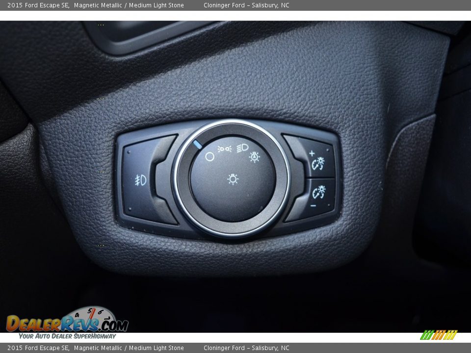 2015 Ford Escape SE Magnetic Metallic / Medium Light Stone Photo #25