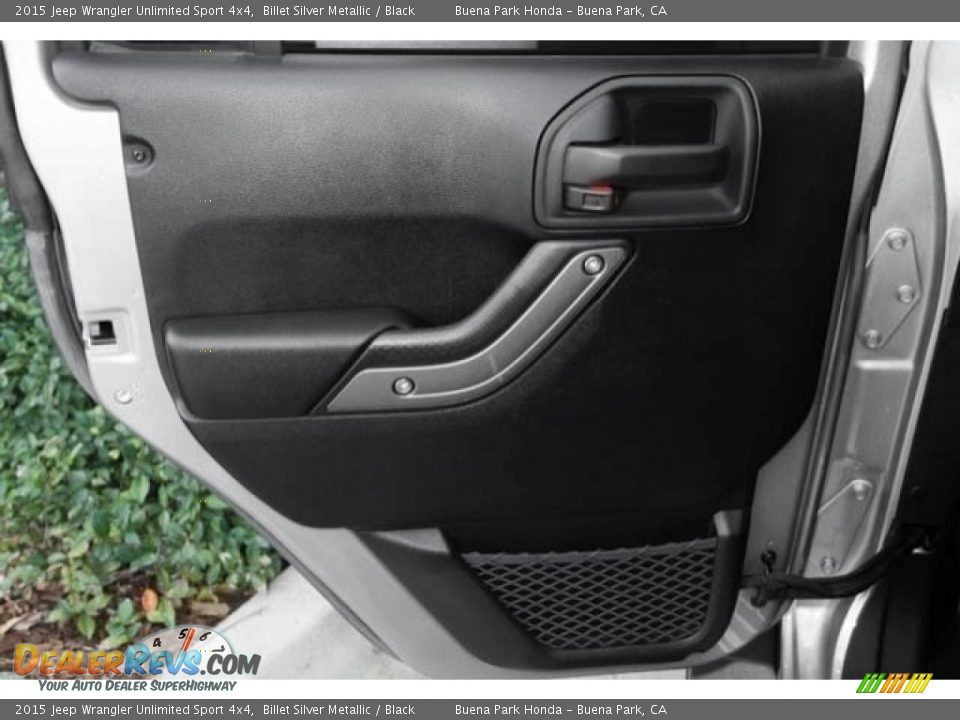 2015 Jeep Wrangler Unlimited Sport 4x4 Billet Silver Metallic / Black Photo #29