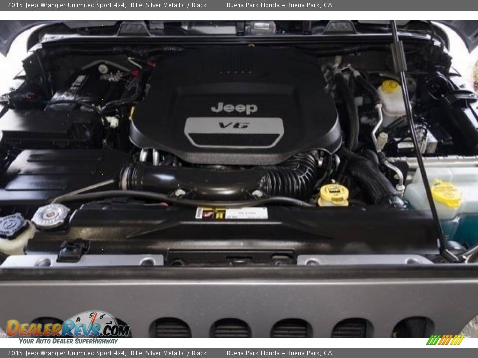 2015 Jeep Wrangler Unlimited Sport 4x4 Billet Silver Metallic / Black Photo #33