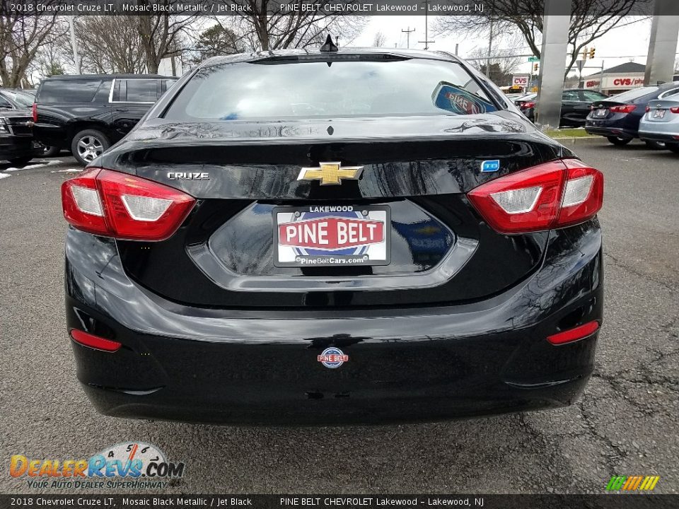 2018 Chevrolet Cruze LT Mosaic Black Metallic / Jet Black Photo #5