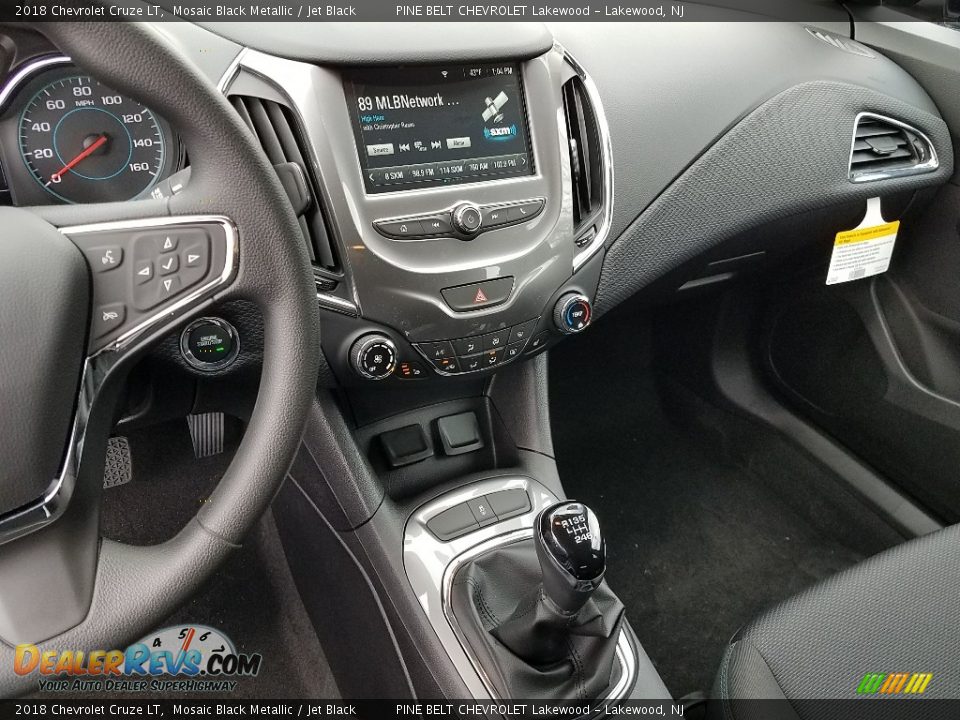 2018 Chevrolet Cruze LT Mosaic Black Metallic / Jet Black Photo #10