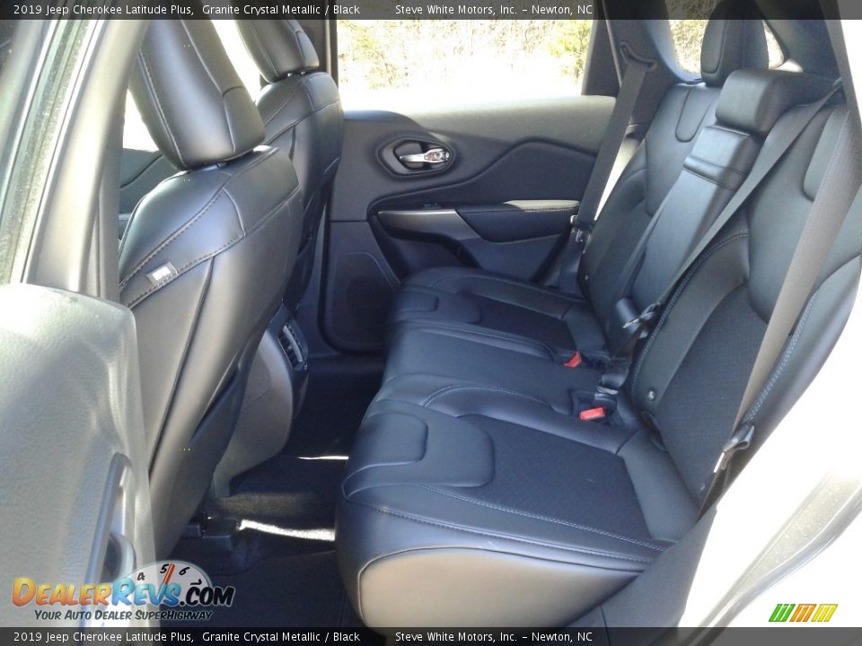 2019 Jeep Cherokee Latitude Plus Granite Crystal Metallic / Black Photo #11
