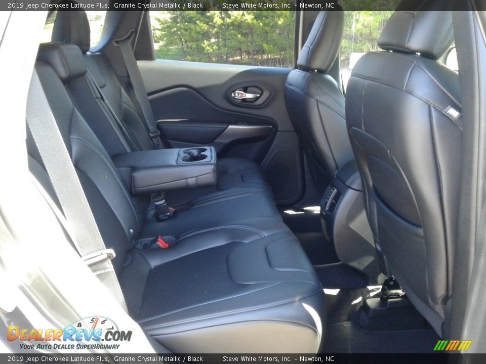2019 Jeep Cherokee Latitude Plus Granite Crystal Metallic / Black Photo #13