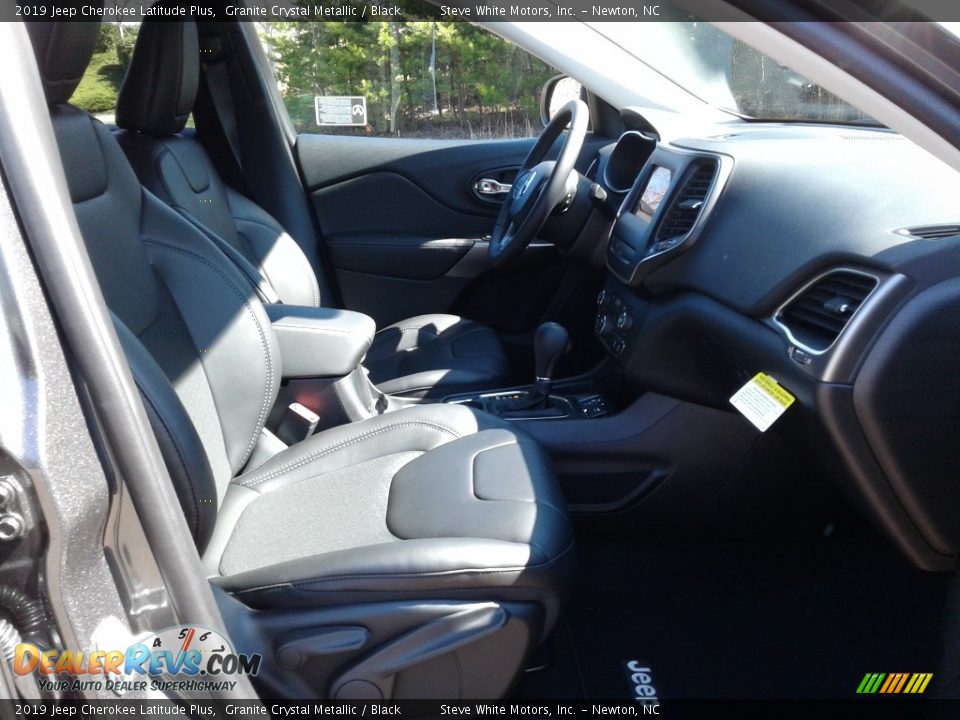 2019 Jeep Cherokee Latitude Plus Granite Crystal Metallic / Black Photo #14