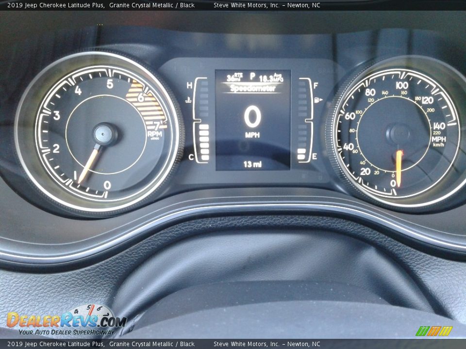 2019 Jeep Cherokee Latitude Plus Gauges Photo #18