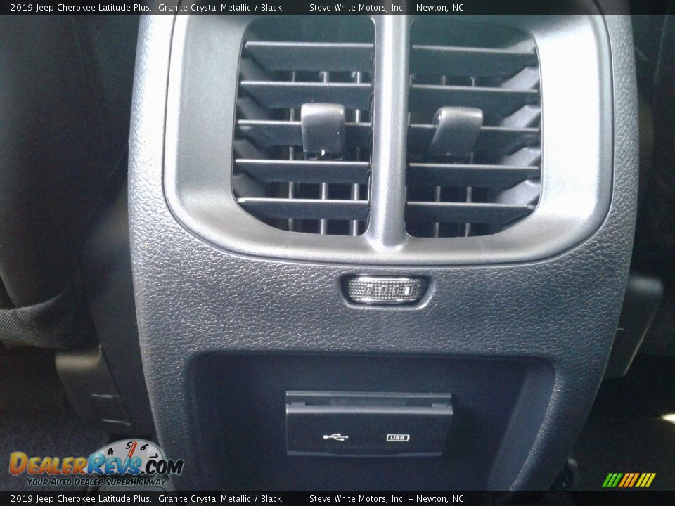 2019 Jeep Cherokee Latitude Plus Granite Crystal Metallic / Black Photo #26