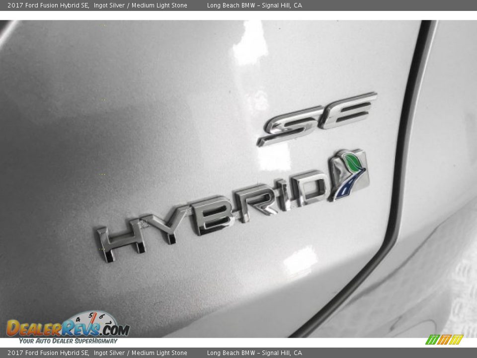 2017 Ford Fusion Hybrid SE Ingot Silver / Medium Light Stone Photo #7