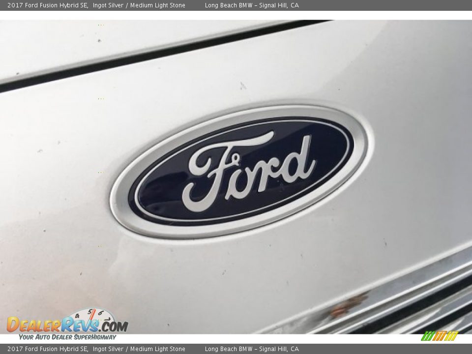 2017 Ford Fusion Hybrid SE Ingot Silver / Medium Light Stone Photo #30