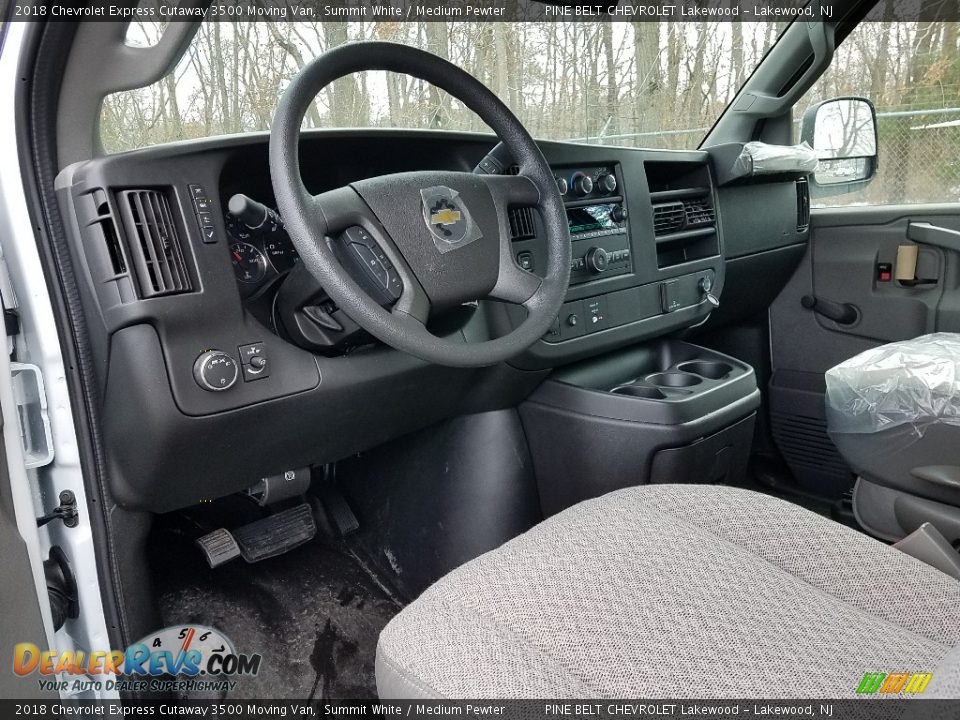 Medium Pewter Interior - 2018 Chevrolet Express Cutaway 3500 Moving Van Photo #7