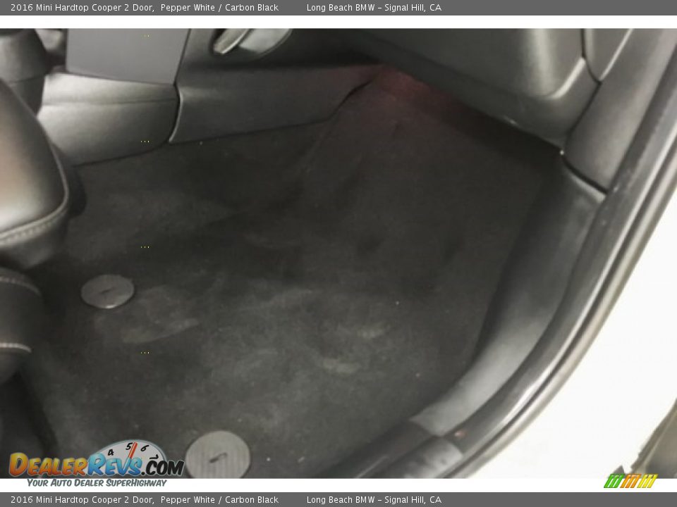 2016 Mini Hardtop Cooper 2 Door Pepper White / Carbon Black Photo #24