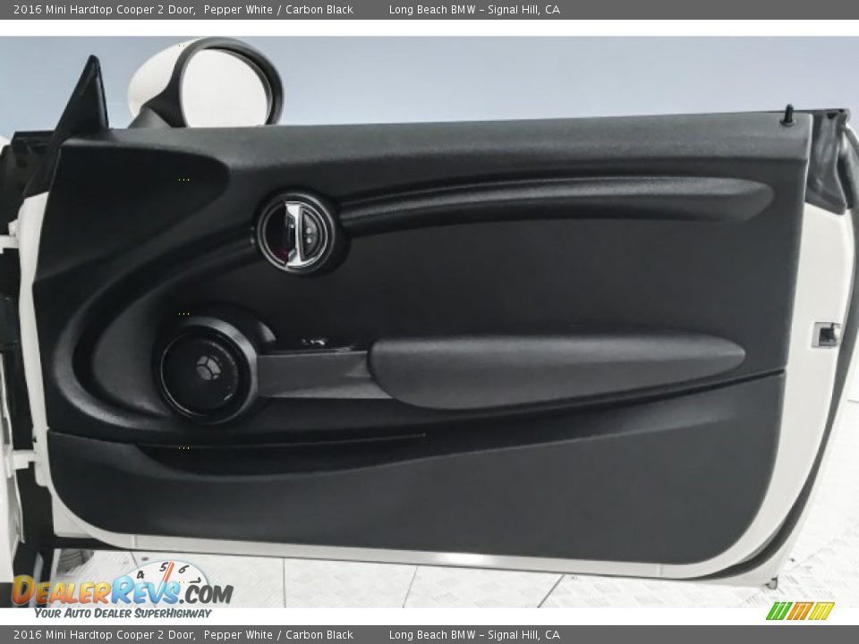 2016 Mini Hardtop Cooper 2 Door Pepper White / Carbon Black Photo #25
