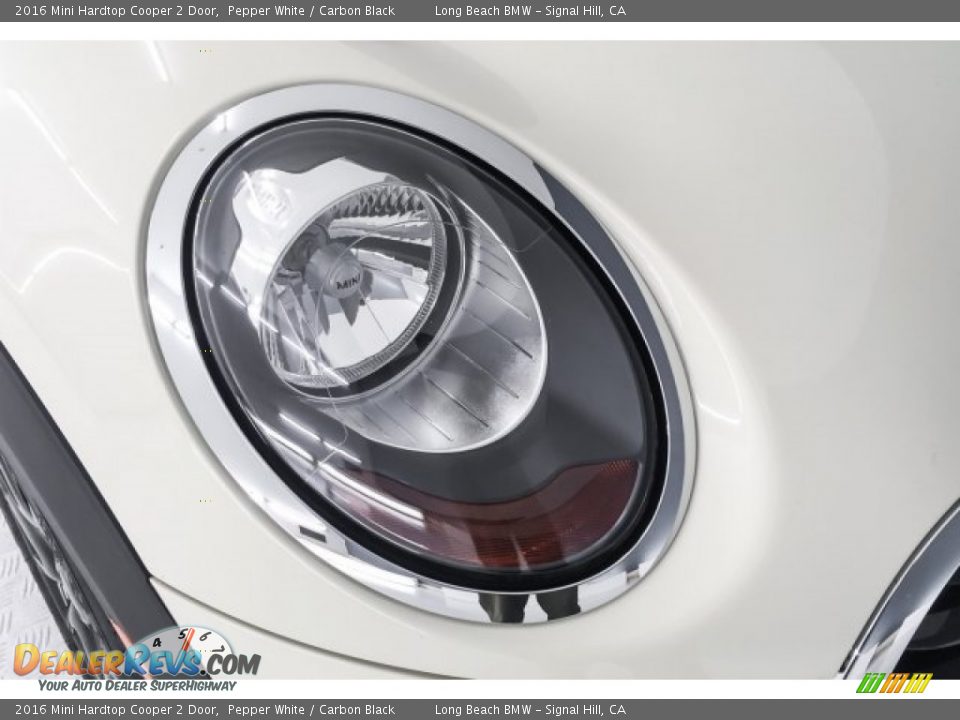2016 Mini Hardtop Cooper 2 Door Pepper White / Carbon Black Photo #27