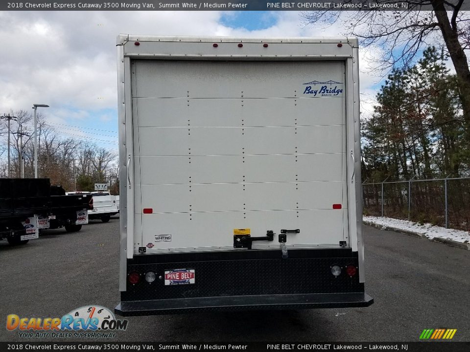 2018 Chevrolet Express Cutaway 3500 Moving Van Summit White / Medium Pewter Photo #5