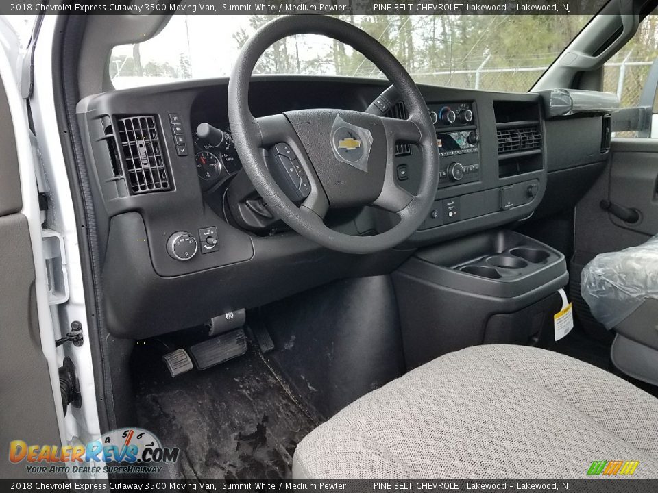 2018 Chevrolet Express Cutaway 3500 Moving Van Summit White / Medium Pewter Photo #7