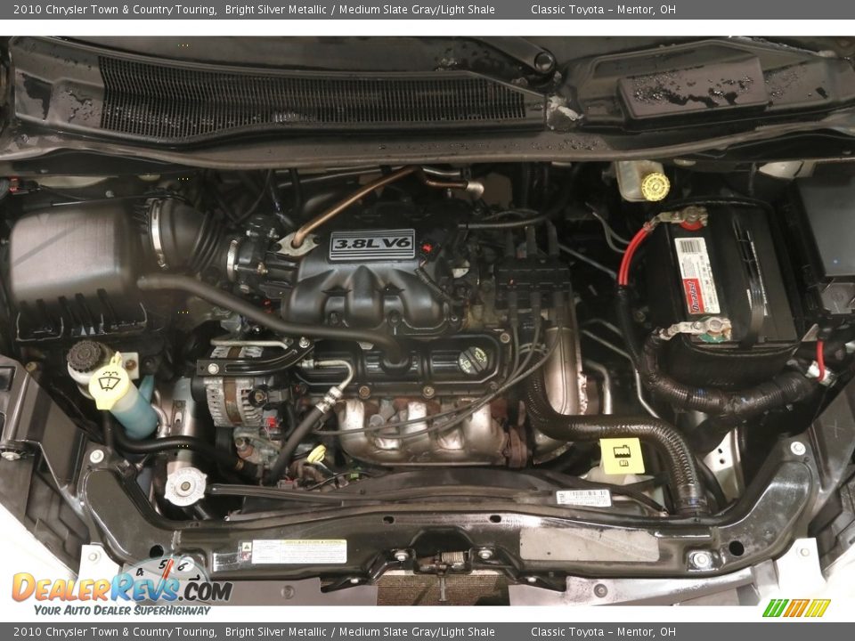 2010 Chrysler Town & Country Touring Bright Silver Metallic / Medium Slate Gray/Light Shale Photo #16