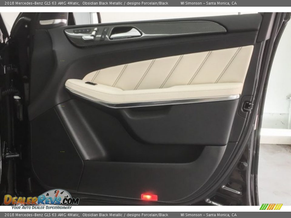 2018 Mercedes-Benz GLS 63 AMG 4Matic Obsidian Black Metallic / designo Porcelain/Black Photo #30