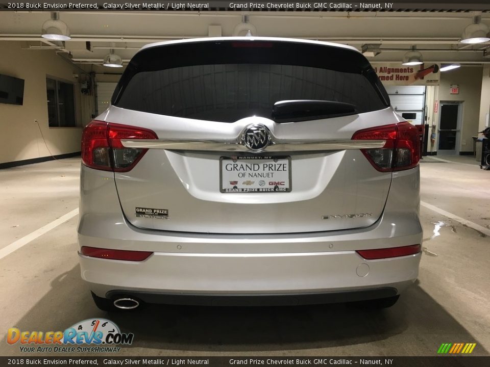 2018 Buick Envision Preferred Galaxy Silver Metallic / Light Neutral Photo #5