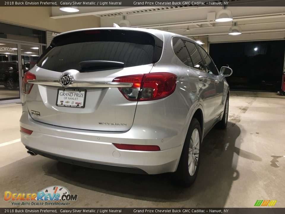 2018 Buick Envision Preferred Galaxy Silver Metallic / Light Neutral Photo #6