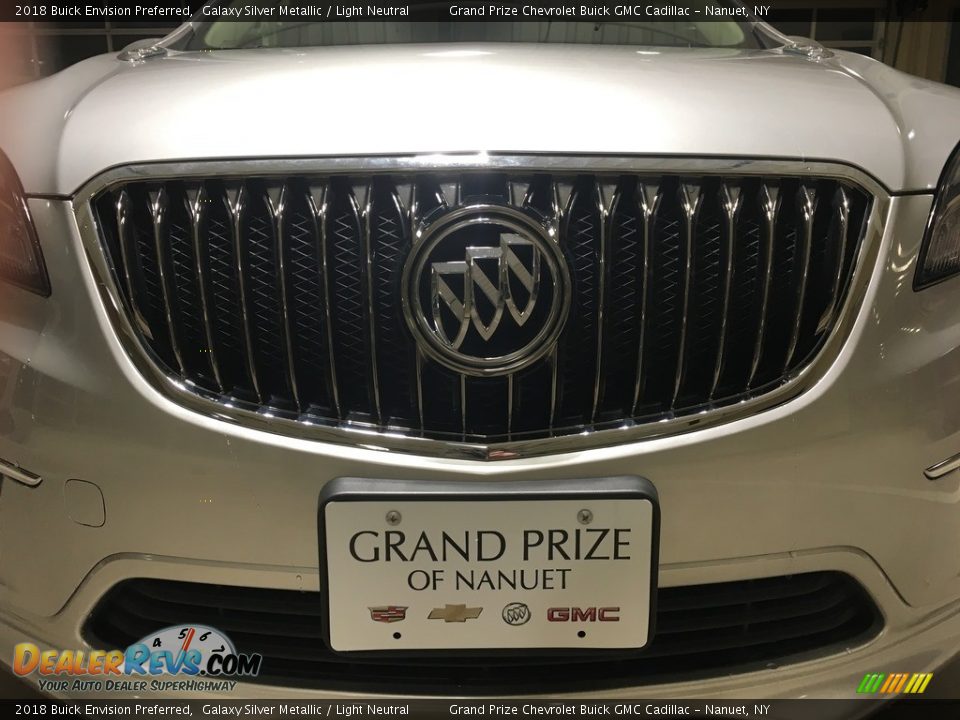 2018 Buick Envision Preferred Galaxy Silver Metallic / Light Neutral Photo #9