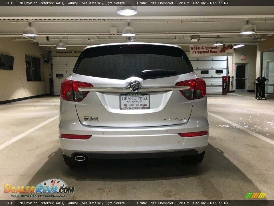 2018 Buick Envision Preferred AWD Galaxy Silver Metallic / Light Neutral Photo #5