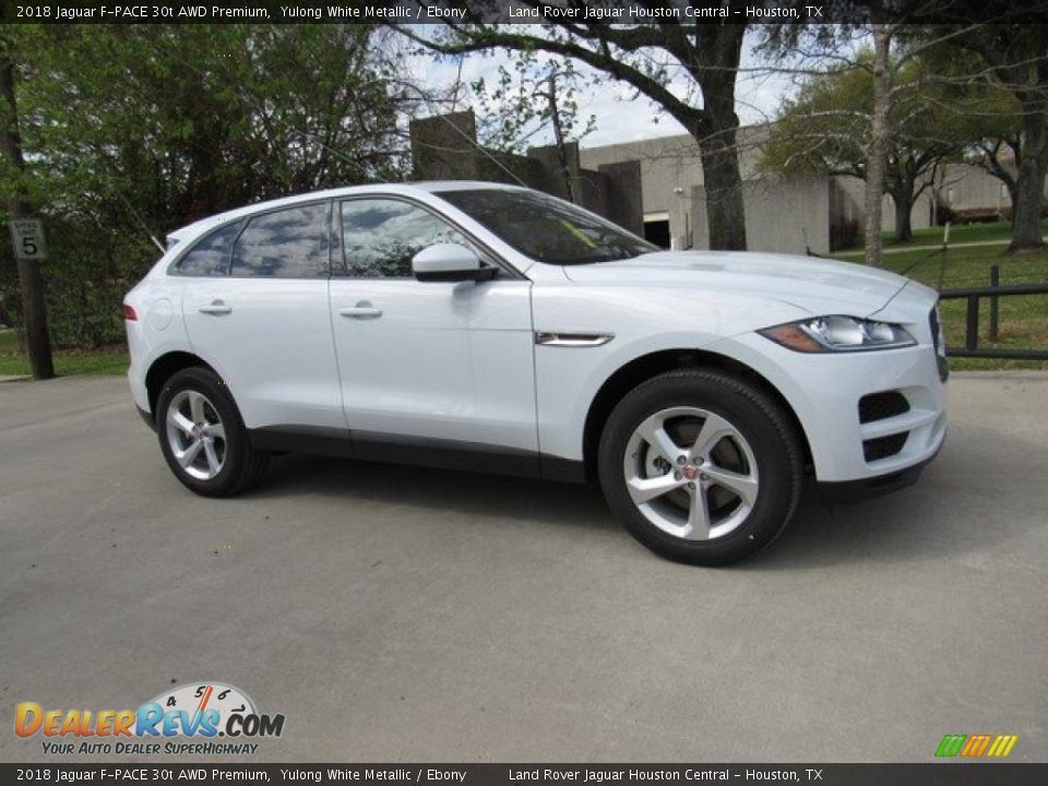 2018 Jaguar F-PACE 30t AWD Premium Yulong White Metallic / Ebony Photo #1