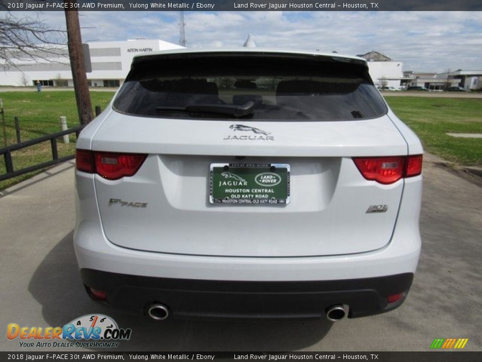 2018 Jaguar F-PACE 30t AWD Premium Yulong White Metallic / Ebony Photo #8