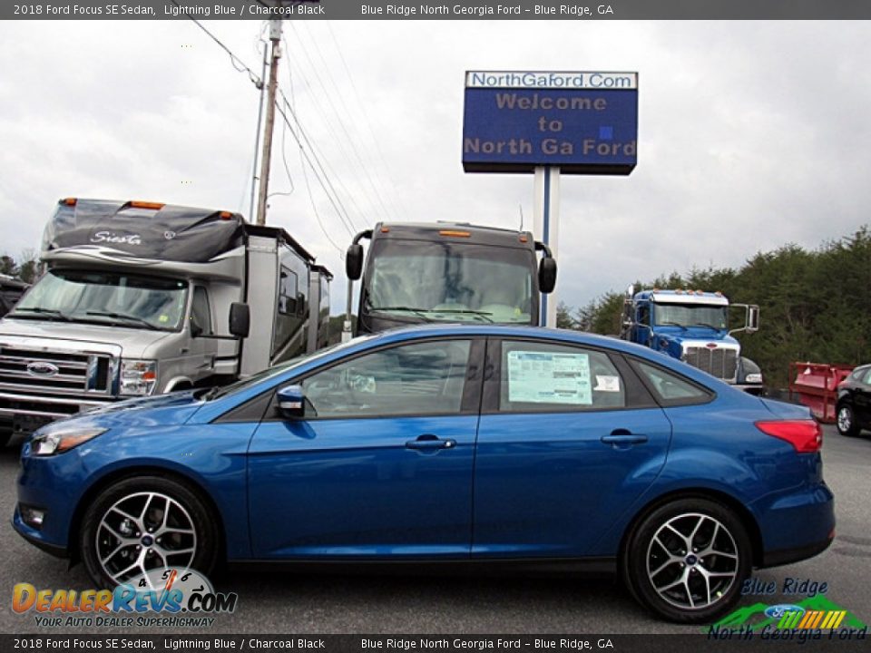 2018 Ford Focus SE Sedan Lightning Blue / Charcoal Black Photo #2