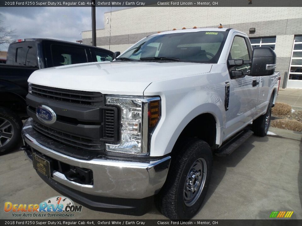 2018 Ford F250 Super Duty XL Regular Cab 4x4 Oxford White / Earth Gray Photo #1