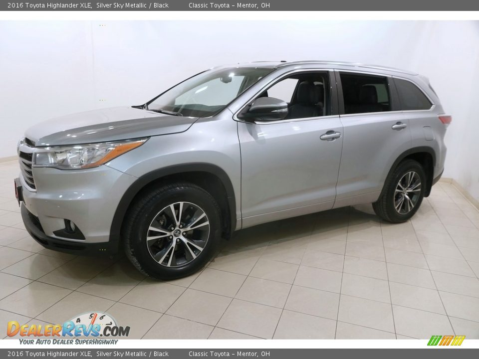2016 Toyota Highlander XLE Silver Sky Metallic / Black Photo #3